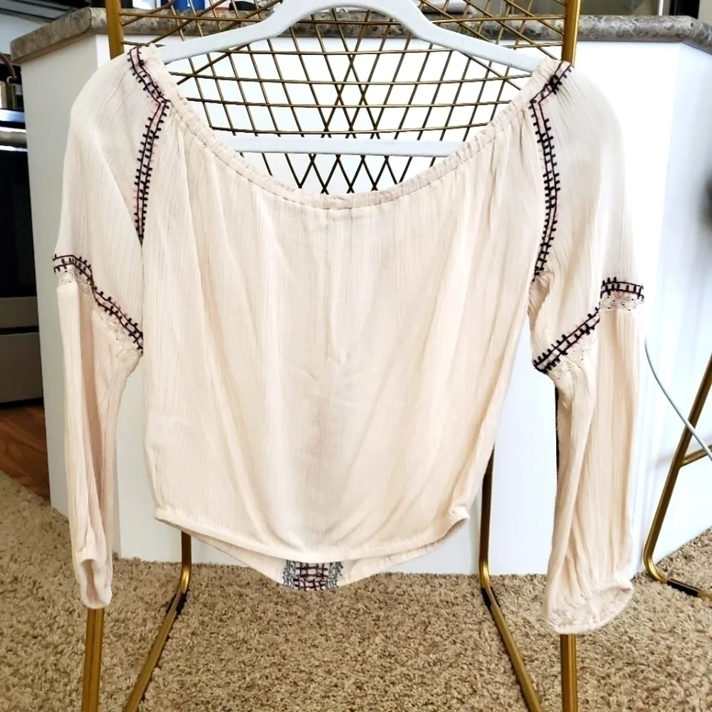 Lush | Bohemian Crop Top - Picture 2 of 2